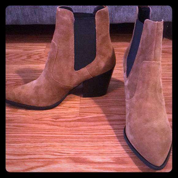 steve madden patricia chelsea bootie